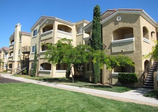 Siena Villas in Elk Grove, CA - Building Photo - Building Photo