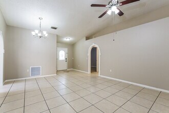 1505 Sunset View Cir in Apopka, FL - Building Photo - Building Photo