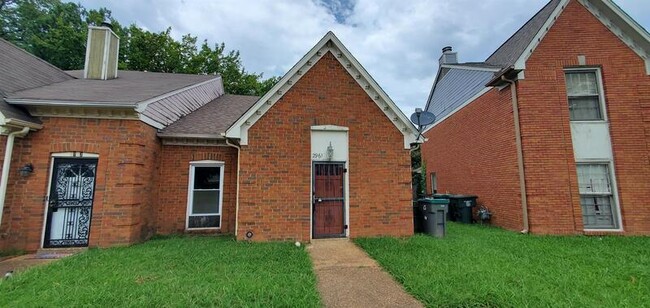 property at 2961 Charlestowne Pl