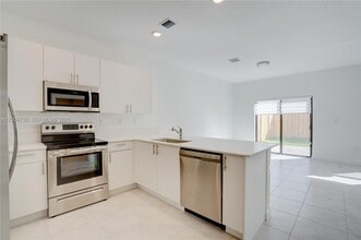 23517 SW 129th Ave in Homestead, FL - Building Photo - Building Photo