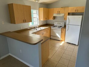 38639 Rose Ln in Zephyrhills, FL - Building Photo - Building Photo