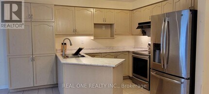 749 Bur Oak Ave in Markham, ON - Building Photo - Building Photo