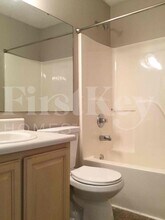 274 Meadow Glen Dr in Avon, IN - Building Photo - Building Photo