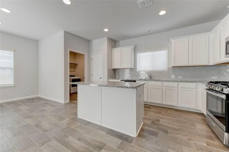 10716 Timber Brook Pass in Austin, TX - Building Photo - Building Photo