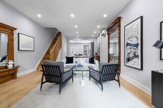 307 W 136th St in New York, NY - Foto de edificio - Building Photo