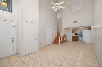 1511 Evergreen Ave in Mission, TX - Foto de edificio - Building Photo
