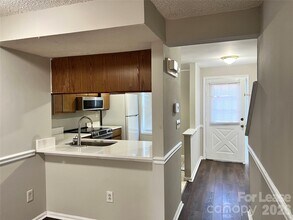 9616 Vinca Cir in Charlotte, NC - Foto de edificio - Building Photo