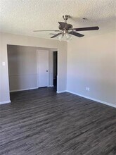 1000 Hillcrest Dr in Desoto, TX - Building Photo - Building Photo