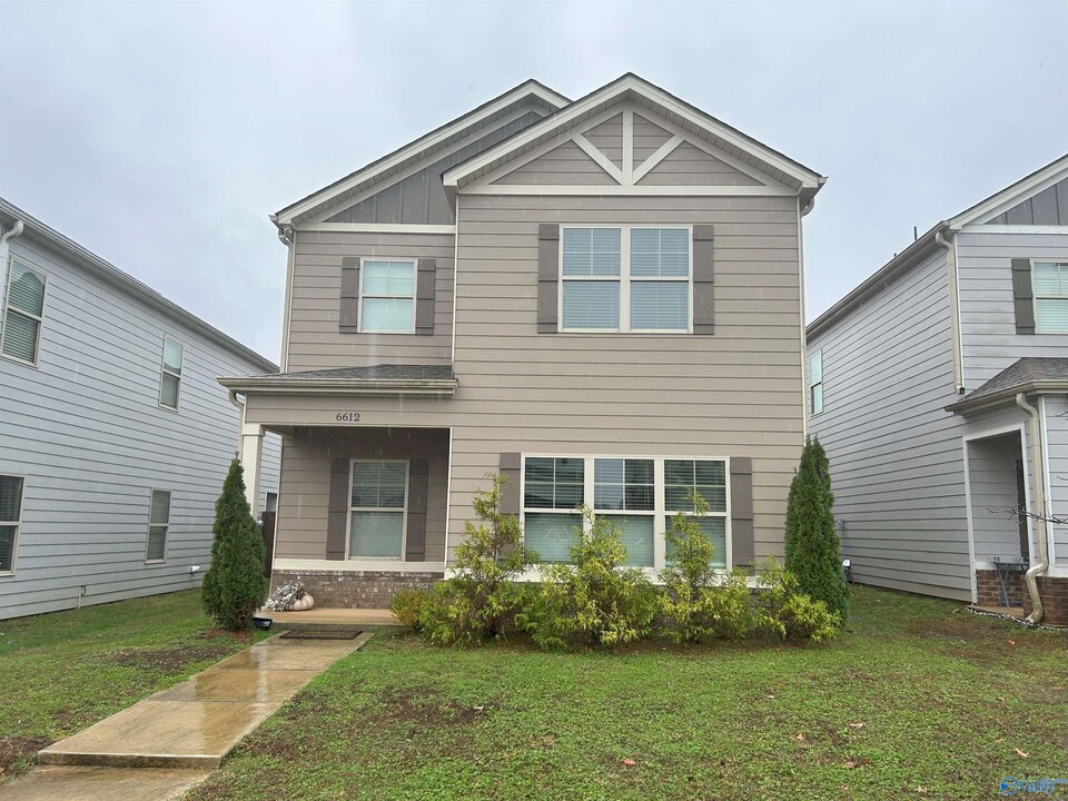 6612 Cotton Crk Rd NW in Huntsville, AL - Building Photo