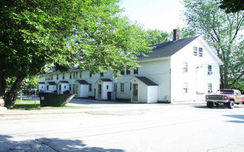 168-178 Main St in Northbridge, MA - Foto de edificio - Building Photo