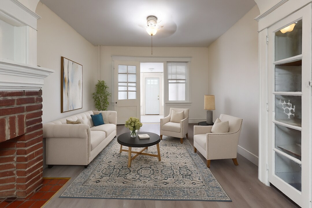 5728 Harbison Ave in Philadelphia, PA - Building Photo