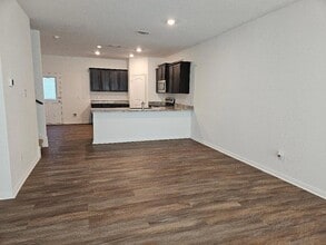 18412 Speculator Ln, Unit 8 in Elgin, TX - Building Photo - Building Photo