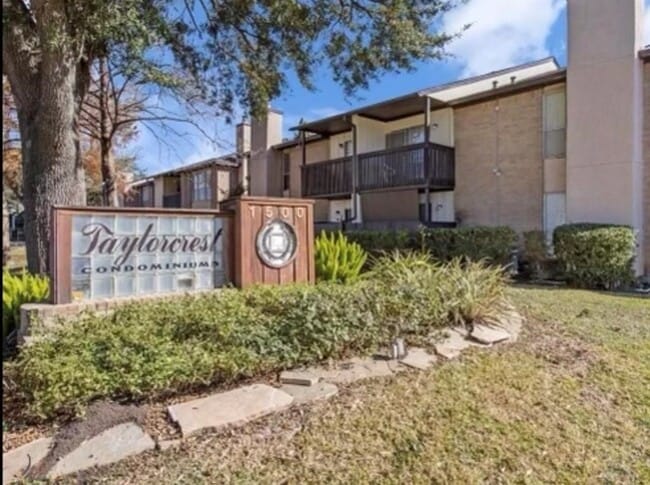 property at 1500 Bay Area Blvd