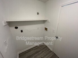 229 Gilbert Ave in Fairborn, OH - Building Photo