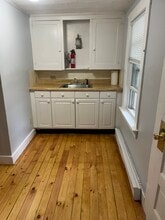 53 Gilford Ave, Unit 1 in Laconia, NH - Foto de edificio - Building Photo