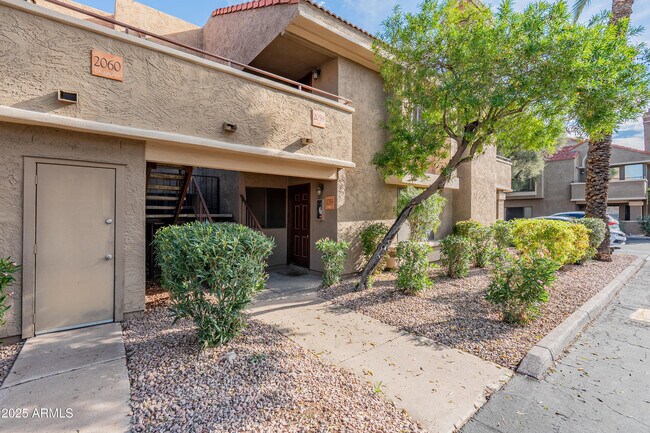 5122 E Shea Blvd in Scottsdale, AZ - Building Photo - Building Photo