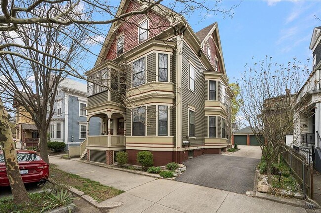 22 Sycamore St in Providence, RI - Building Photo - Building Photo
