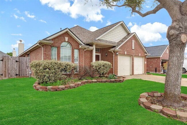 2310 Oxford Point Ln in Houston, TX - Building Photo - Building Photo