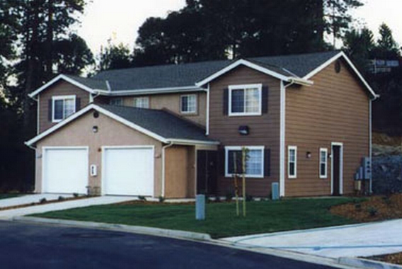 Columbia Village Townhomes in Sonora, CA - Building Photo