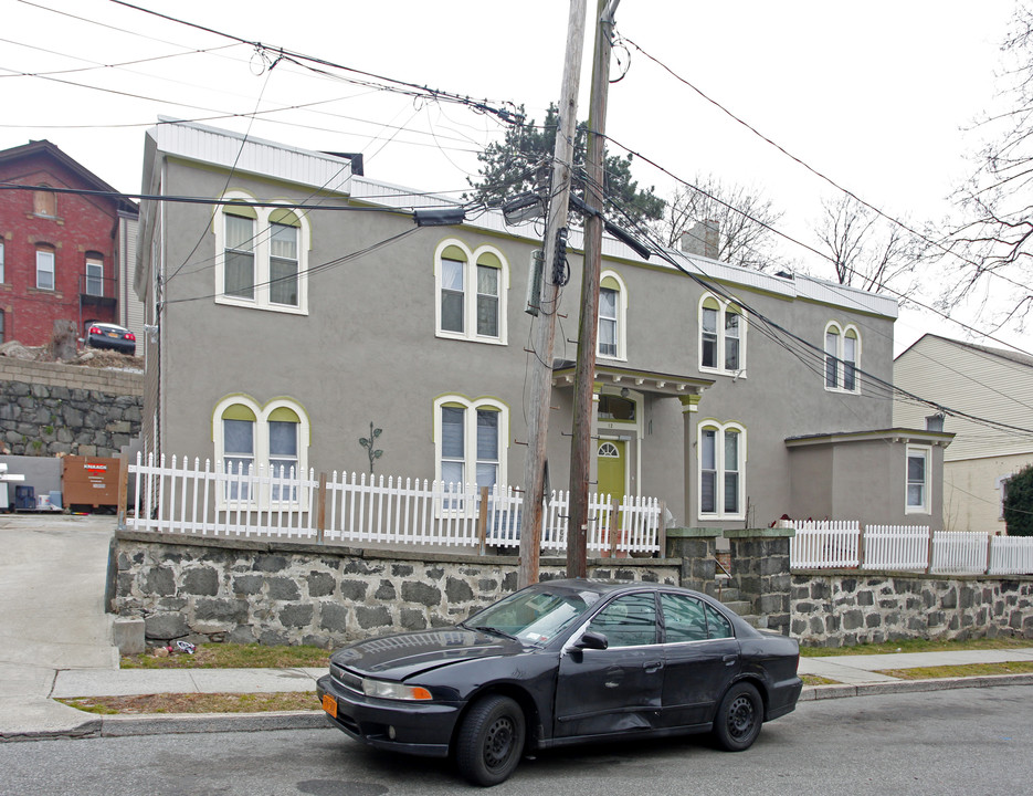 12 Bell Pl in Yonkers, NY - Building Photo