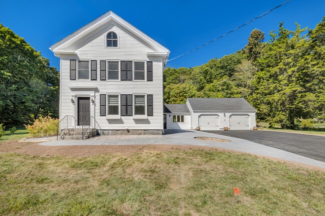 99 Horse Pond Rd