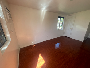 18548 Arminta St-Unit -Studio in Los Angeles, CA - Building Photo - Building Photo