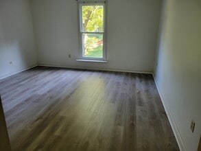 3 Shadowbrook Ln, Unit 27 in Milford, MA - Building Photo - Building Photo