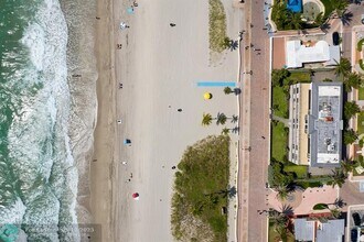 1751 N Surf Rd in Hollywood, FL - Building Photo - Building Photo