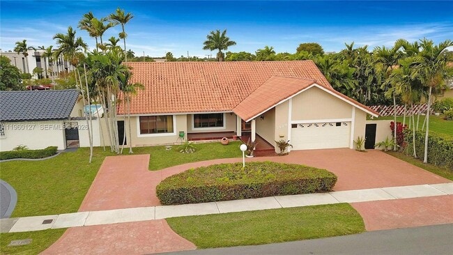 2220 SW 90th Ave, Unit 419 in Miami, FL - Foto de edificio - Building Photo