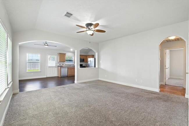 8222 Sugar Cane Dr in Baytown, TX - Building Photo - Building Photo