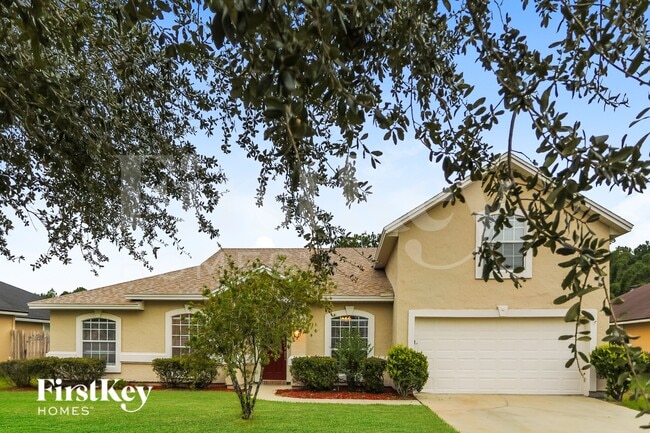 property at 2447 Royal Pointe Dr