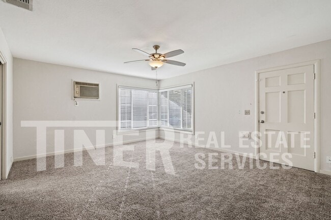 208 43rd St in Sacramento, CA - Building Photo - Building Photo