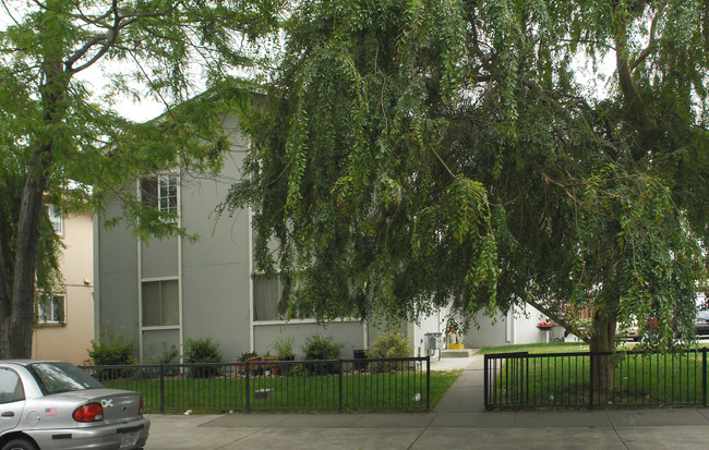 5208 Snow Dr in San Jose, CA - Foto de edificio - Building Photo