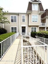 910 Abby Rd in Middletown, NJ - Building Photo - Building Photo