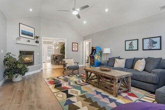403 Willington Ln in Bentonville, AR - Building Photo - Building Photo