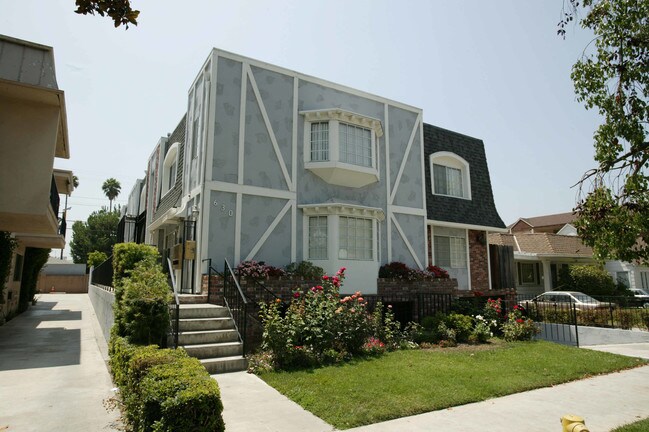 Dryden Apartments in Glendale, CA - Foto de edificio - Building Photo