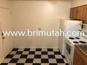 243 600 E in Salt Lake City, UT - Building Photo - Building Photo