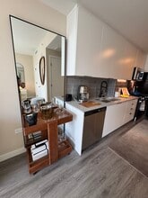 109 NW 24th St, Unit S2 in Miami, FL - Building Photo - Building Photo