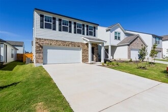344 Enforcer Lp in Jarrell, TX - Building Photo - Building Photo