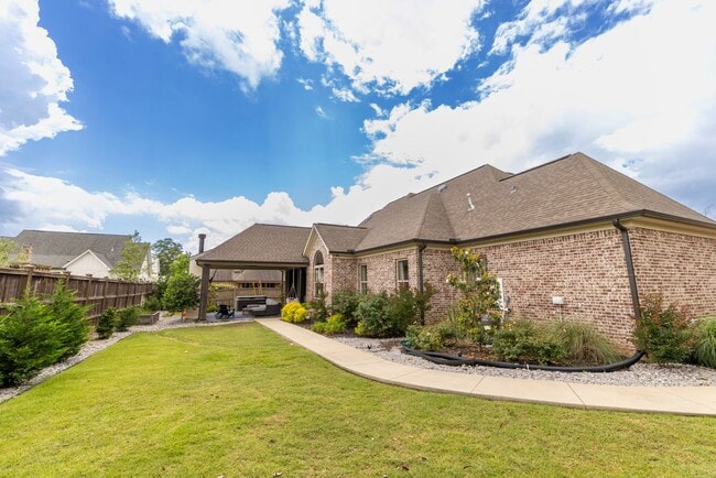 property at 102 Pinehurst Rd
