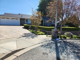 2924 Calle Arino in Thousand Oaks, CA - Building Photo