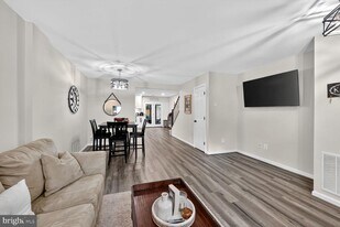 13486 Grouserun Ln in Linton Hall, VA - Building Photo