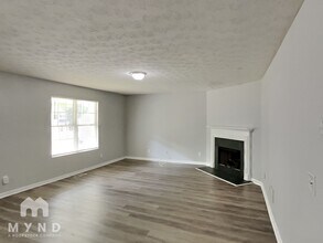 5106 Bird Rd in Gainesville, GA - Building Photo - Building Photo