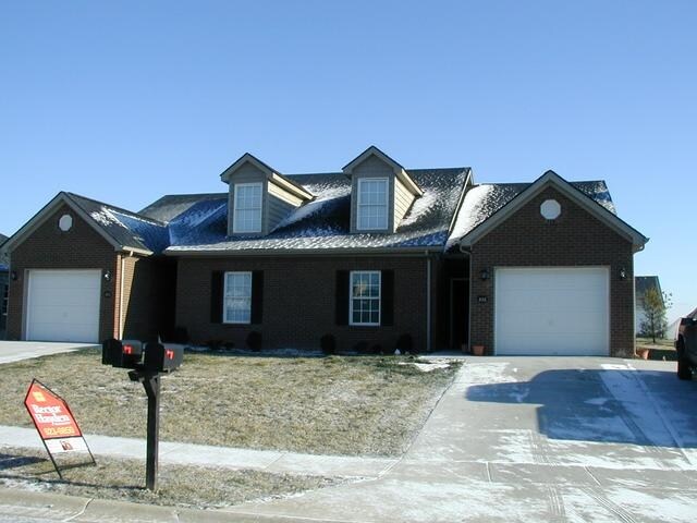 828-72 Melanie Ln in Somerset, KY - Foto de edificio