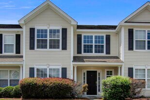 2425 Scholar Ln in North Charleston, SC - Building Photo