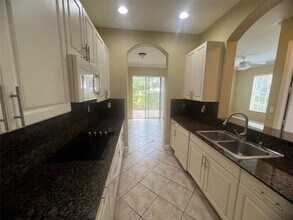6920 Julia Gardens Dr in Coconut Creek, FL - Building Photo - Building Photo