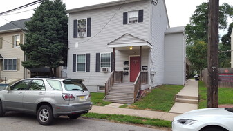236 Washington St, Unit Apt. C in Morrisville, PA - Building Photo