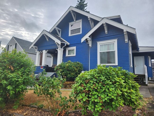 property at 1017 4th St