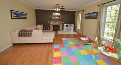 13401 Sailmaker Ln in Carrollton, VA - Building Photo - Building Photo