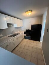 4018 Bonhill Dr in Arlington Heights, IL - Building Photo - Building Photo